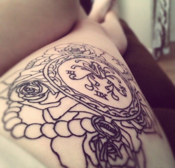 点击大图看下一张:一组多元化纹身圆形古董怀表纹身图案