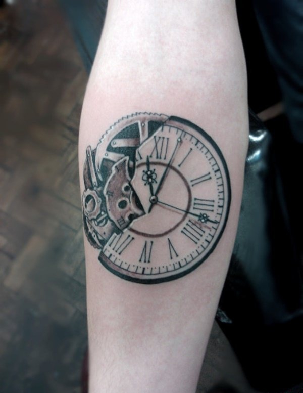点击大图看下一张：一组多元化纹身圆形古董怀表纹身图案