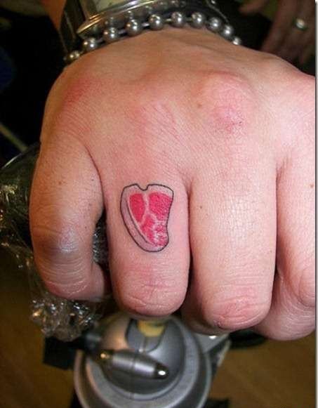 点击大图看下一张:一组简单写实的美味食物纹身图案