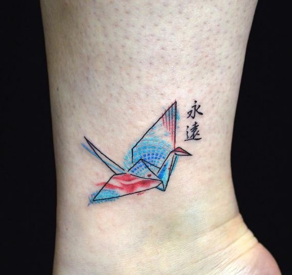 点击大图看下一张:黑白灰风格几何元素纹身小动物纹身图案