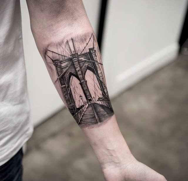 点击大图看下一张:一组关于纽约城市和人物的黑白灰风格点刺纹身图案