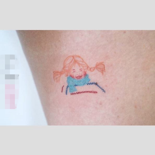 点击大图看下一张：9款微妙和感人的简单个性线条纹身小孩子纹身图案