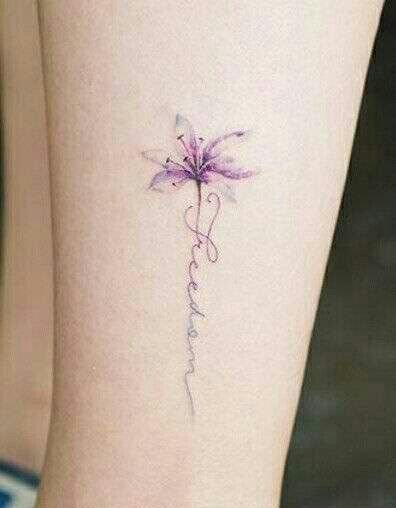 点击大图看下一张：女生彩绘纹身技巧小清新植物纹身文艺花朵纹身图案