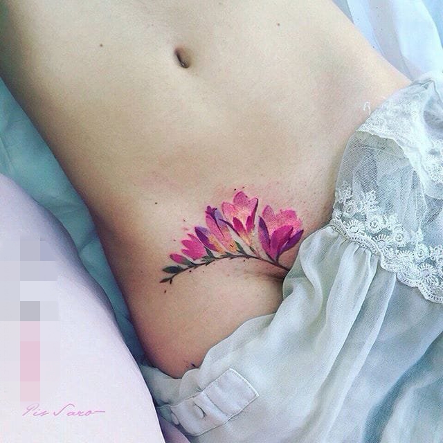 点击大图看下一张：女生彩绘纹身技巧渐变纹身小清新植物纹身素材花朵纹身图案