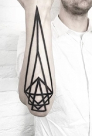 10款简洁几何元素纹身个性线条纹身图案大全