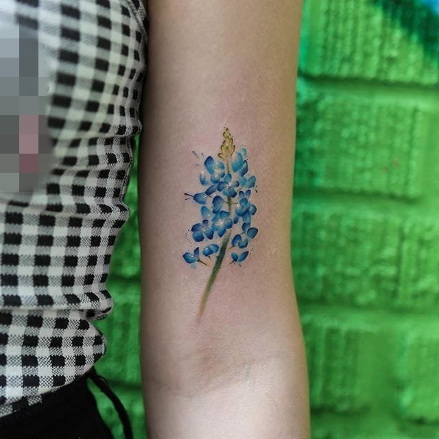 点击大图看下一张：13款艺术彩绘技巧抽象线条女生小清新纹身图案