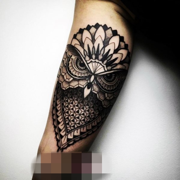 点击大图看下一张：15款可爱黑白灰风格动物纹身图案大全