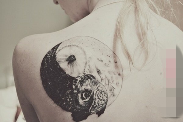 点击大图看下一张:黑白线条轮廓阴阳纹身图案