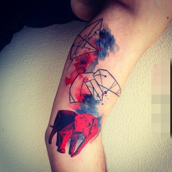 点击大图看下一张:色彩艳丽的彩色渐变简单个性线条纹身图案