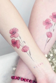 适合姐妹与闺蜜的手臂花朵纹身图案