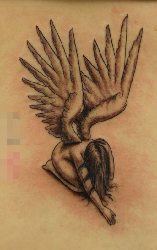 点击大图看下一张：多款黑色素描创意天使翅膀纹身图案