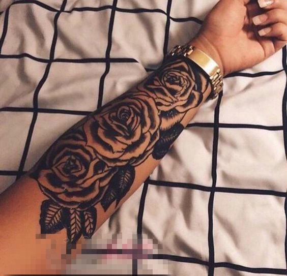 点击大图看下一张：多款女生手臂上黑色素描创意花纹纹身图案
