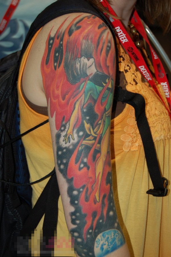 点击大图看下一张：女生手臂上彩绘水彩创意个性火海中的女孩纹身图片