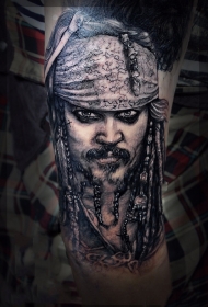 手臂加勒比海盗杰克船长肖像纹身图案
