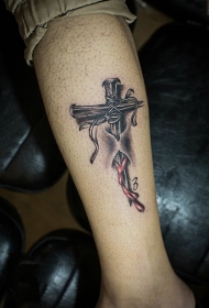 小腿刻骨铭心的十字架3d纹身图案