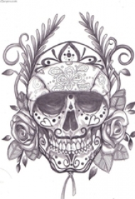 黑色的素描风格几何对称植物藤花朵和骷髅头纹身手稿