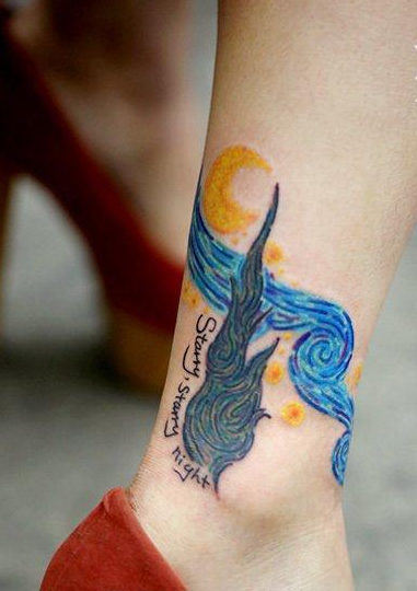 点击大图看下一张：美女脚踝星空抽象纹身图案