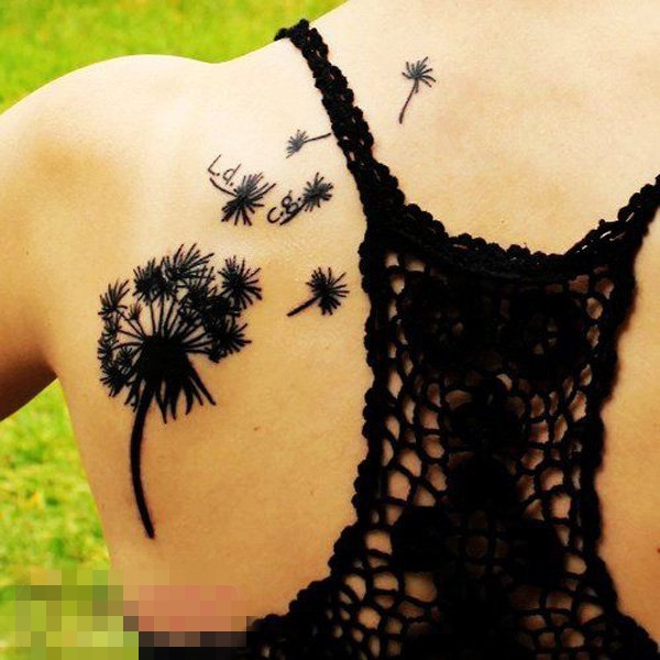点击大图看下一张：多款关于蒲公英的创意个性文艺小清新唯美纹身图案