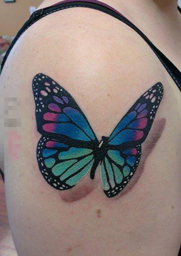 点击大图看下一张：女生手臂上彩绘小动物立体几何蝴蝶纹身图片