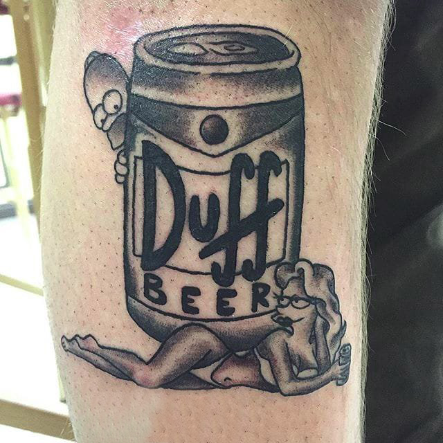 点击大图看下一张：适合夏天的手臂上创意彩绘啤酒主题纹身图案