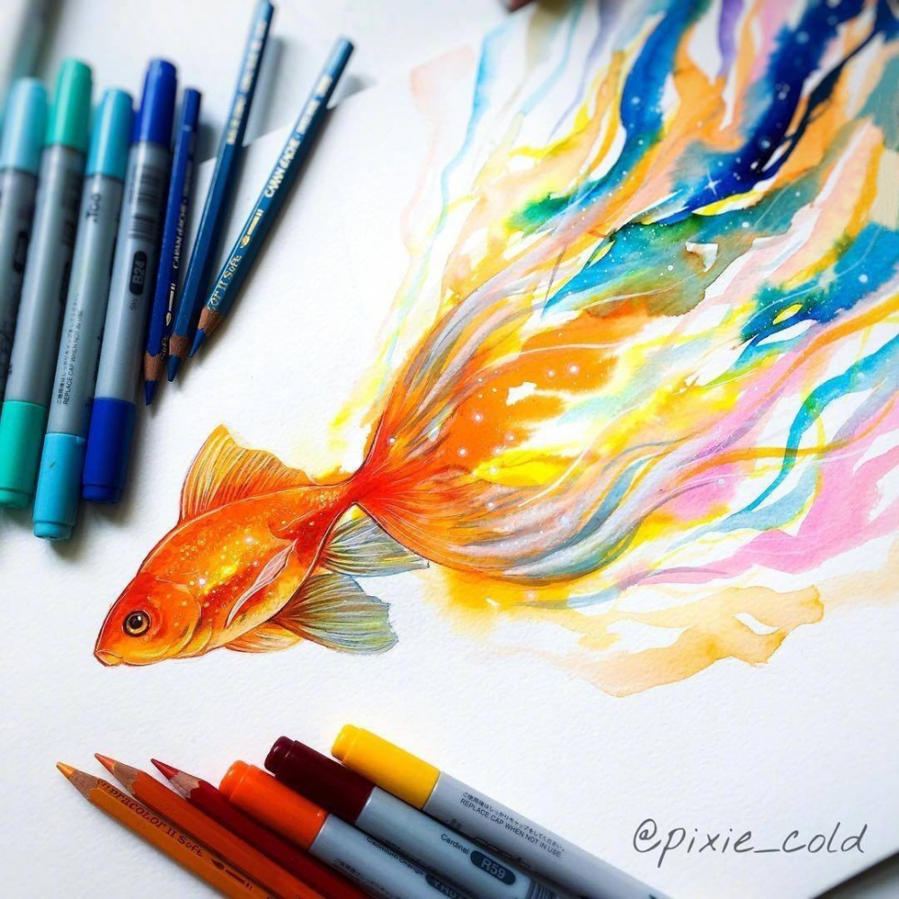 点击大图看下一张：彩绘水彩创意抽象七彩水墨金鱼纹身手稿