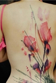 女生背部彩绘水彩创意唯美花朵纹身图片