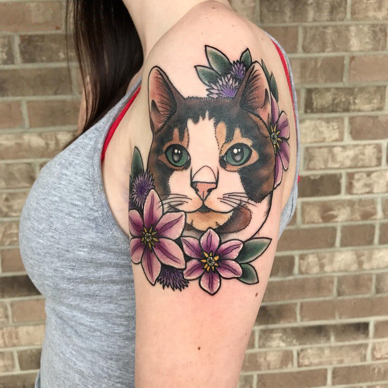 点击大图看下一张：女生手臂上彩绘水彩素描创意可爱猫咪唯美花朵有趣纹身图片