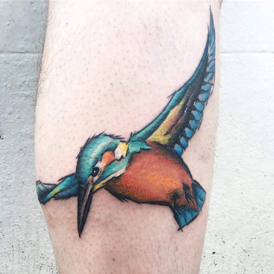 点击大图看下一张：男生小腿上彩绘简单线条小动物鸟纹身图片