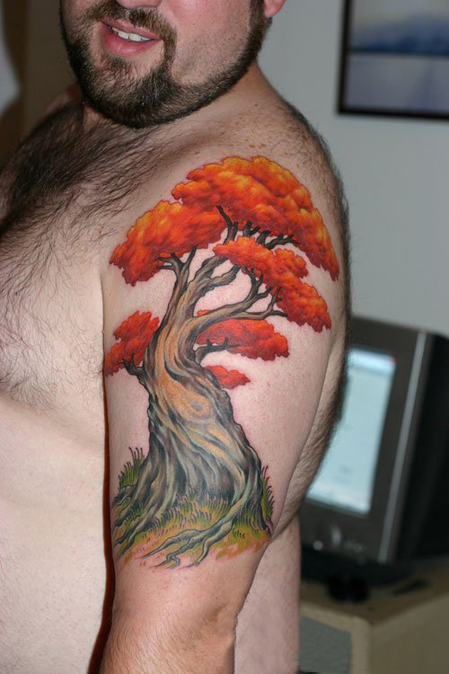 点击大图看下一张：男生手臂上彩绘水彩素描创意文艺树纹身图片