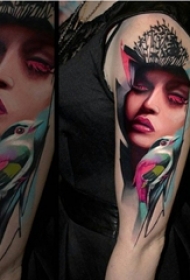 女生手臂上彩绘水彩素描创意女生人物精美纹身图片