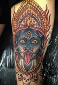 女生大腿上彩绘水彩素描创意恐怖图腾纹身图片