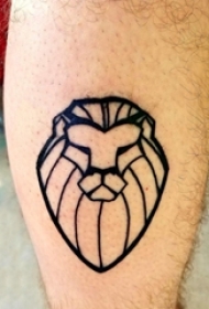 男生小腿上黑色几何线条小动物狮子纹身图片