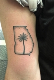 女生大腿上黑灰点刺几何线条和植物椰树纹身图片