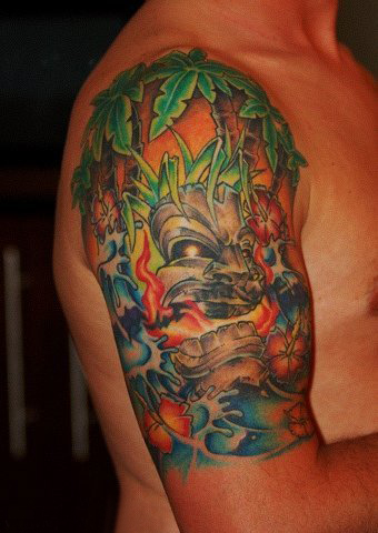 点击大图看下一张：男生手臂上彩绘水彩素描创意鬼怪纹身图片