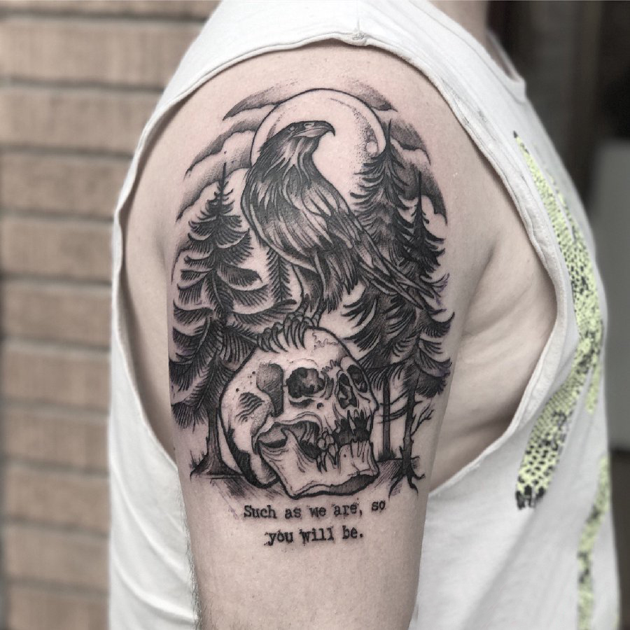 点击大图看下一张：男生手臂上黑灰素描点刺技巧创意老鹰骷髅纹身图片