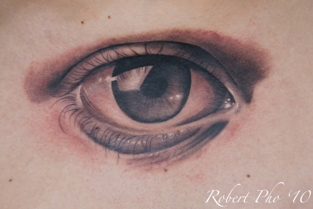 点击大图看下一张：黑灰素描点刺技巧经典文艺唯美眼睛纹身图片