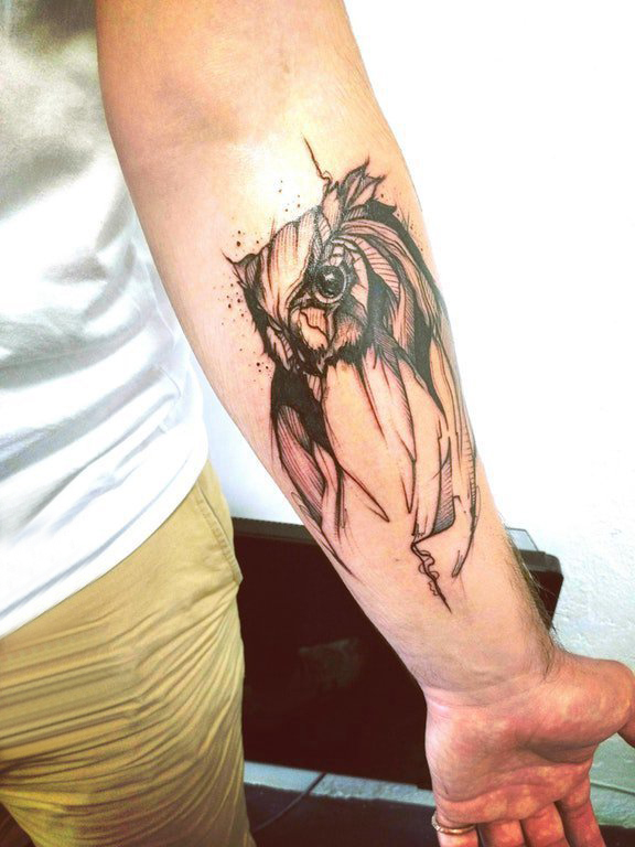 点击大图看下一张：猫头鹰纹身 男生手臂经典猫头鹰纹身图片