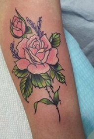 女生手臂上彩绘渐变简单线条小清新植物文艺花朵纹身图片