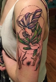 女生手臂上彩绘水彩素描文艺唯美精致花朵纹身图片