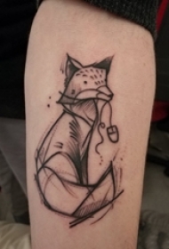 九尾狐狸纹身男生小腿上黑色的狐狸纹身图片