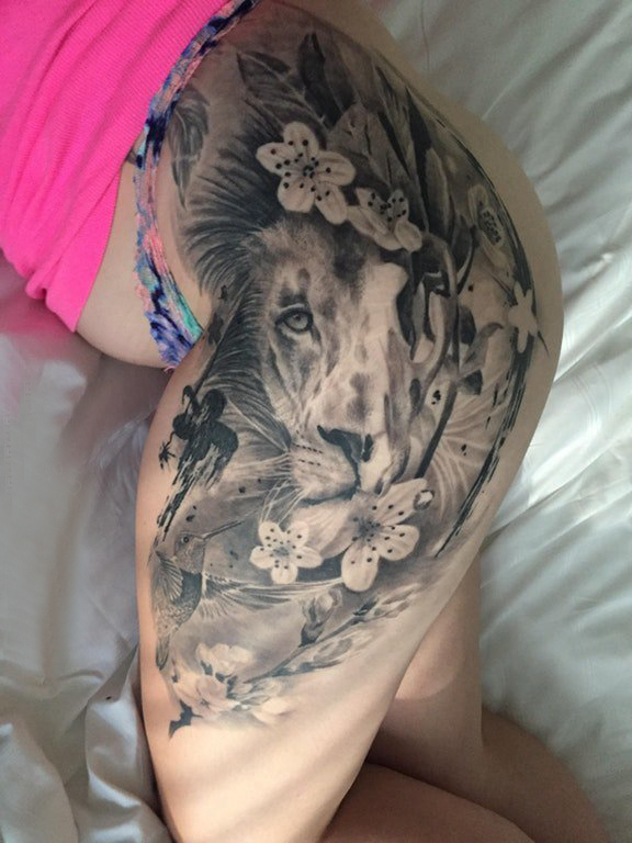 点击大图看下一张：狮子头纹身图片 女生屁股上狮子头纹身图片