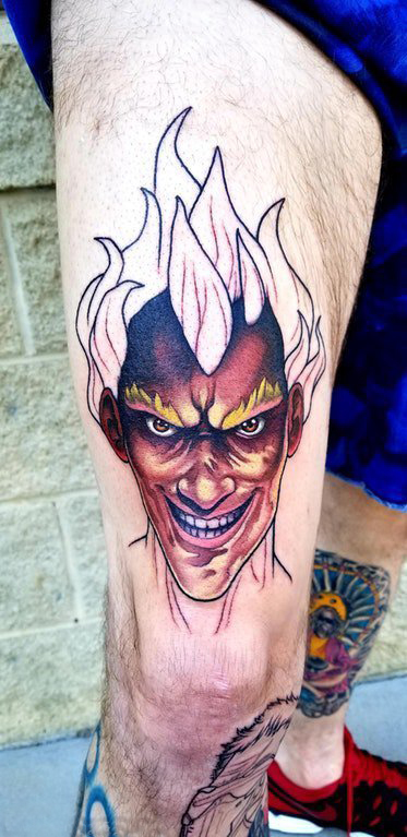 点击大图看下一张：纹身大腿男 男生大腿上彩色的人物肖像纹身图片