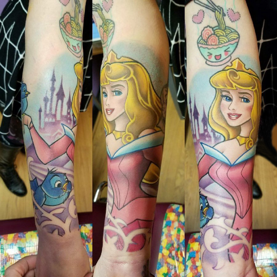 点击大图看下一张：迪士尼公主纹身 女生手臂上迪士尼公主纹身图片