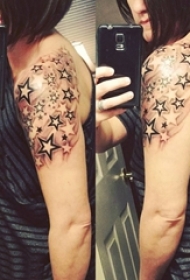 胳膊星星纹身 女生手臂上星星纹身图片