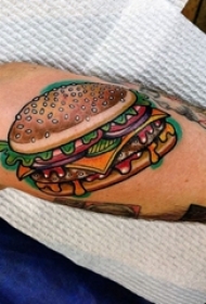 食物纹身 男生大臂上彩色的食物纹身图片