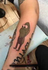 卡通可爱纹身图案 女生手臂上彩色的卡通鱼纹身图片