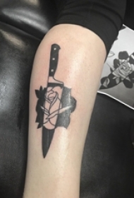 欧美匕首纹身 男生手臂上欧美匕首纹身霸气图片