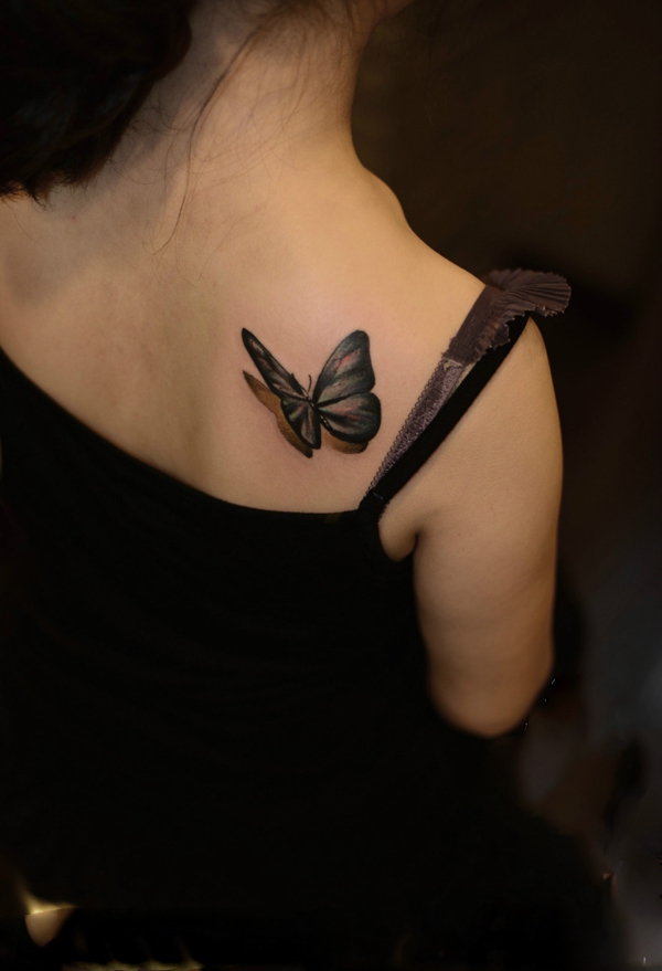 点击大图看下一张：优美艺术蝴蝶纹身图片