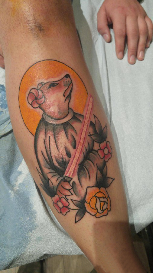 点击大图看下一张：纹身卡通 男生小腿上彩绘纹身卡通经典纹身图案