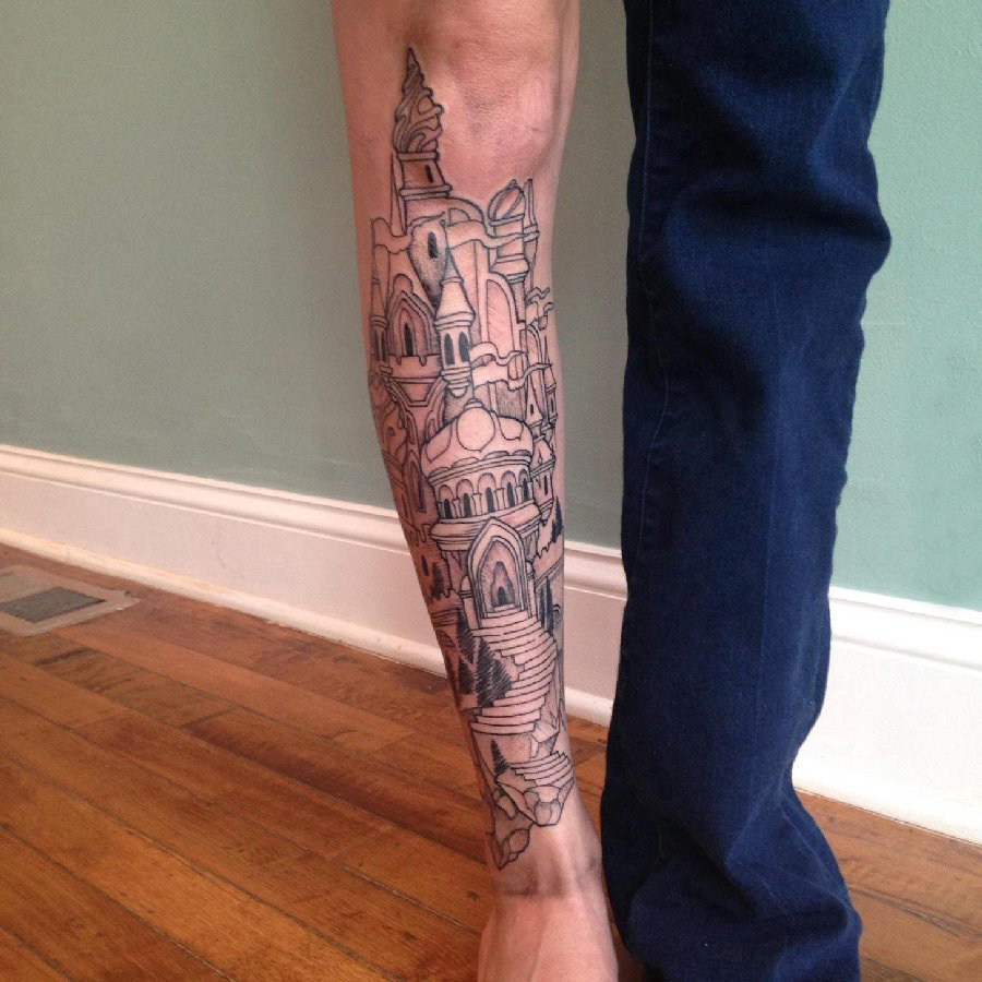 点击大图看下一张：小腿对称纹身  男生小腿上黑色的建筑物纹身图片